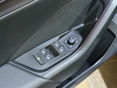 Skoda Octavia Style AHK LED dig.Cockpit PDC SHZ DAB+ 