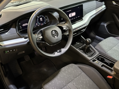 Skoda Octavia Style AHK LED dig.Cockpit PDC SHZ DAB+ 