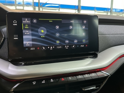 Skoda Octavia Style AHK LED dig.Cockpit PDC SHZ DAB+ 