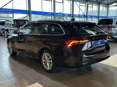 Skoda Octavia Style AHK LED dig.Cockpit PDC SHZ DAB+ 