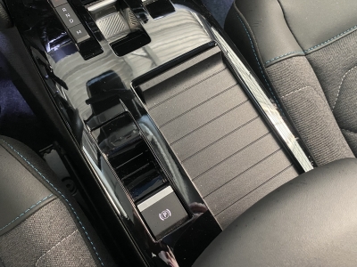 Citroen C4 Feel Pack Kälte-Paket HUD Full-LED 180°Cam