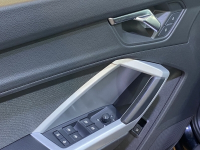 Audi Q3 45 TFSI*S-line*LED*SHZ-Navi*PDC*