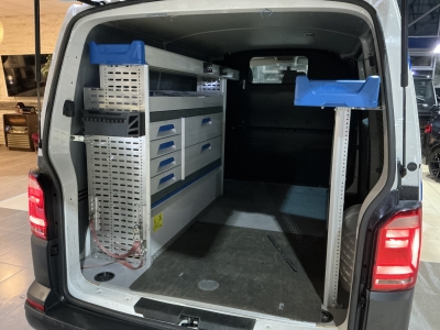 VW T6 Transporter Kasten Sortimo-Regale AHK Klima PDC 