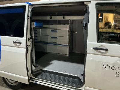 VW T6 Transporter Kasten Sortimo-Regale AHK Klima PDC 