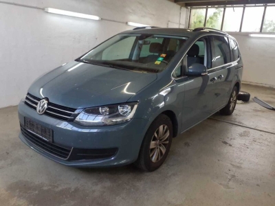 VW Sharan Comfortline 7-Sitzer Navi PDC DAB+ BLIS