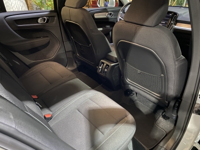 Volvo XC40 Momentum Pro*2WD*SHZ*Navi*LED*Keyless*