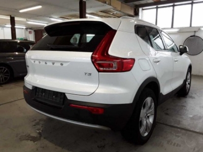 Volvo XC40 Momentum Pro*2WD*SHZ*Navi*LED*Keyless*