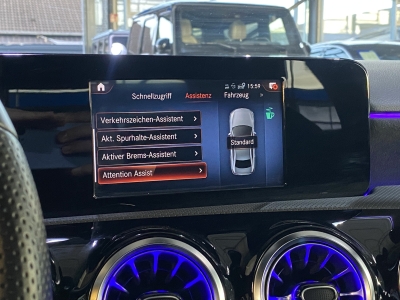 Mercedes-Benz A 250 e AMG Line Night Navi LED Ambiente-Licht