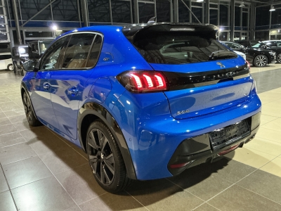 Peugeot 208 GT Pack Navi Ambientelicht LED PDC R.Cam ACC