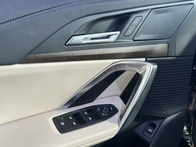 BMW X1 20 i sDrive xLine Leder Navi WideScreen LED