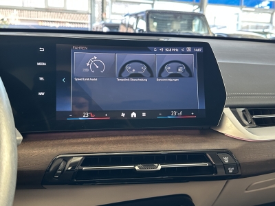 BMW X1 20 i sDrive xLine Leder Navi WideScreen LED