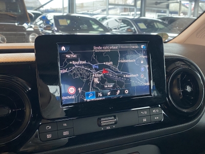 Mercedes-Benz T-Klasse 180 Navi SHZ PDC Klima Tempomat DAB GJR