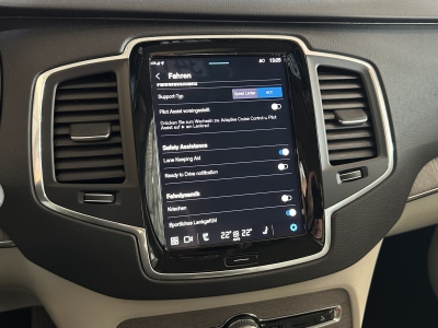 Volvo XC90 AWD Core Recharge dig.Cockpit LED Leder ACC
