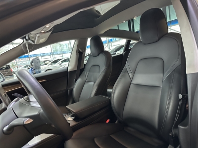 Tesla Model 3 Autopilot*LED*Wärmepumpe*Leder*Pano*ACC