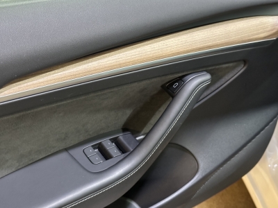 Tesla Model 3 Autopilot*LED*Wärmepumpe*Leder*Pano*ACC