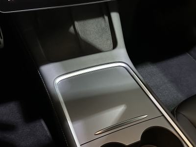 Tesla Model 3 Autopilot*LED*Wärmepumpe*Leder*Pano*ACC