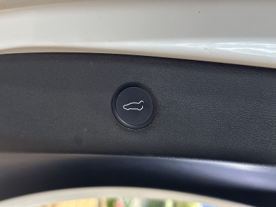 Tesla Model 3 Autopilot*LED*Wärmepumpe*Leder*Pano*ACC