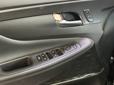 Hyundai SANTA FE Trend Hybrid 4WD R.Cam Leder LED Navi 