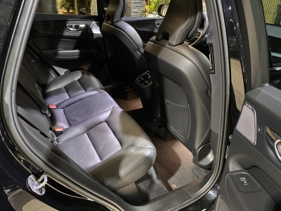 Volvo XC60 Ultimate Dark*AWD*B&W*360Cam*LED*SHZ*Pano*