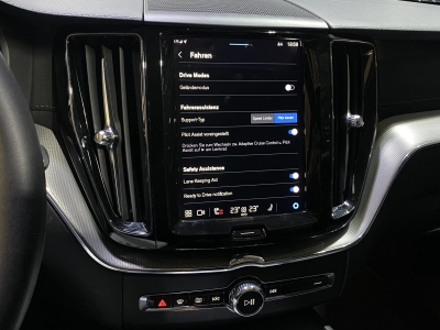 Volvo XC60 Ultimate Dark*AWD*B&W*360Cam*LED*SHZ*Pano*