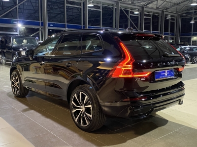 Volvo XC60 Ultimate Dark*AWD*B&W*360Cam*LED*SHZ*Pano*