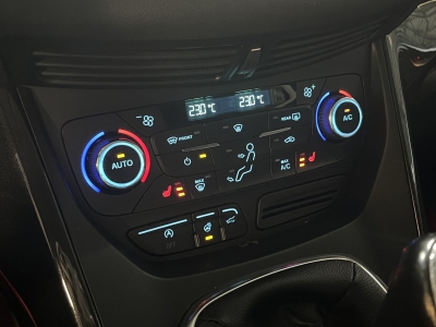 Ford Kuga Titanium*R.Cam*Navi*SHZ*Ambiente*ACC*