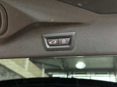 BMW X7 M60i*AHK*5xKlima*360Cam*Pano*ACC*23"LM*6xSHZ*