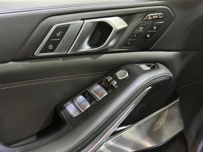 BMW X7 M60i*AHK*5xKlima*360Cam*Pano*ACC*23"LM*6xSHZ*