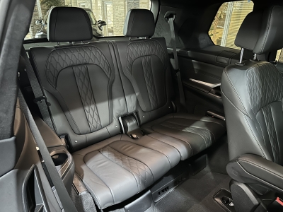 BMW X7 M60i*AHK*5xKlima*360Cam*Pano*ACC*23"LM*6xSHZ*