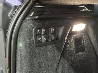 BMW X7 M60i*AHK*5xKlima*360Cam*Pano*ACC*23"LM*6xSHZ*