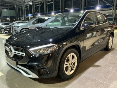 Mercedes-Benz GLA 180 Navi dig.Cockpit Tempomat LED Spurassist