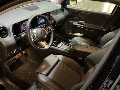 Mercedes-Benz GLA 180 Navi dig.Cockpit Tempomat LED Spurassist