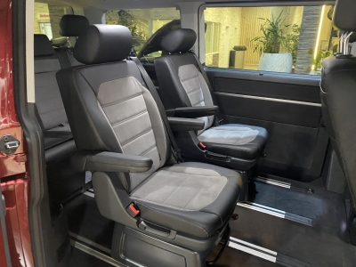 VW T6 Multivan Edition*4MOTION*ACC*R.Cam*AHK*SHZ*