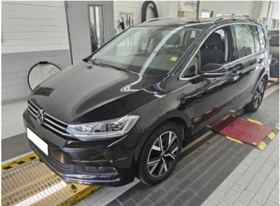 VW Touran Highline*SHZ*Navi*Standheizung*PDC*CarPlay