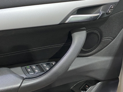 BMW X1 18d*Advantage*SHZ*PDC*Navi*LED*HiFi-L,syste