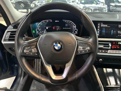 BMW 330 e Sport Line LED ACC PDC SHZ DAB dig.Cockpit