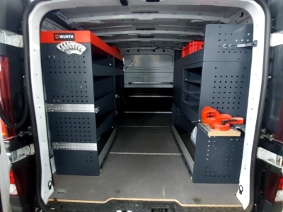 Renault Trafic 2,8t Komfort Würth-Regale LED PDC Klima