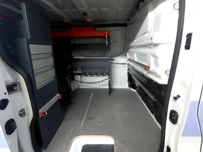 Renault Trafic 2,8t Komfort Würth-Regale LED PDC Klima