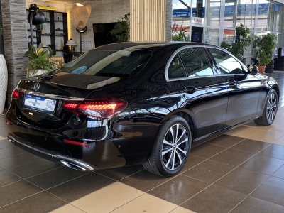 Mercedes-Benz E 300 Avantgarde MildHybr. WideScreen LED R.Cam 