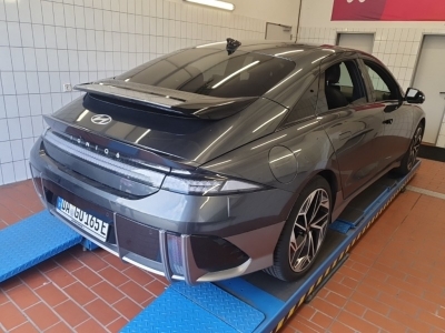 Hyundai IONIQ 6 Uniq 4WD HUD NSCC LED Navi PDC SHZ