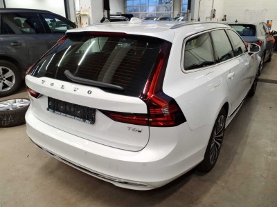 Volvo V90 Core Recharge Hybrid AWD Harman/Kardon Leder