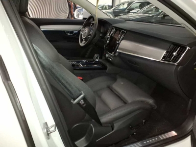 Volvo V90 Core Recharge Hybrid AWD Harman/Kardon Leder