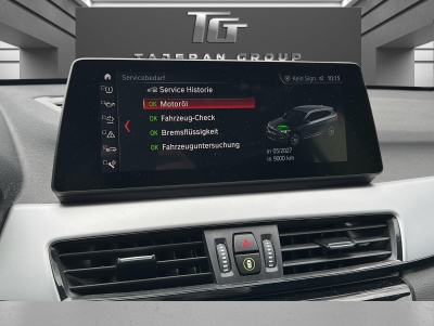 BMW X1 sDrive*18d*BusinessPaket*R.Cam*LED*AHK*SHZ*