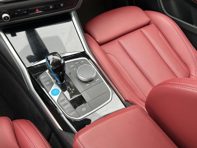 BMW i4 40 eDrive WideScreen Leder Navi LED R.Cam