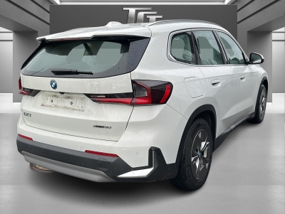 BMW iX1 30 xDrive Pano Premium WideScreen Navi R.Cam