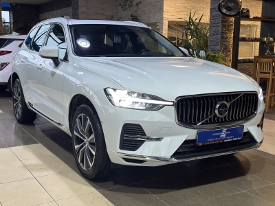 Volvo XC60 Inscription Expression Hybrid AWD Pano. AHK