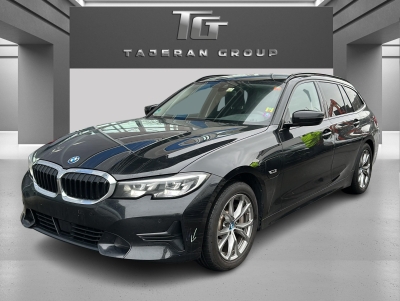 BMW 330 e Sport Line ACC HiFi-Sound LED Navi PDC SHZ