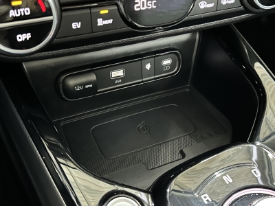 Kia Soul Inspiration Pano. Harman/Kardon R.Cam HUD