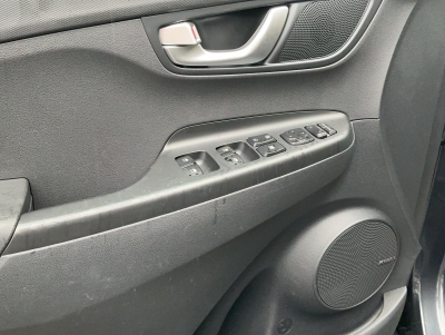 Hyundai KONA Trend*Navi*LED*SHZ*R.Cam*CarPlay*ACC*