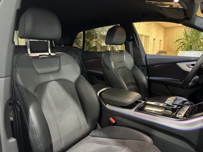 Audi Q8 45 TDI*Quattro*S-Line*HUD*Matrix-LED*R.Cam*